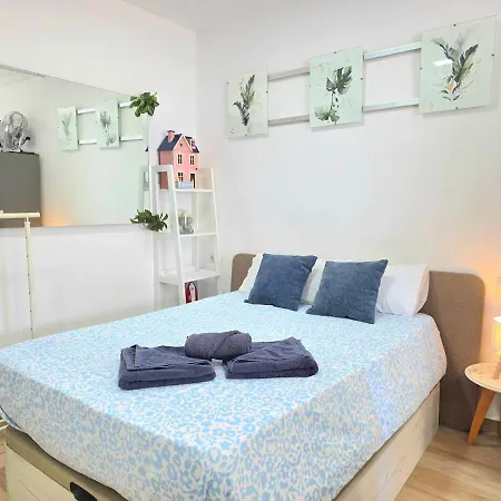 アパート Azure Studi With Large Terrace & Full Kitchen Center By Namaste Elite